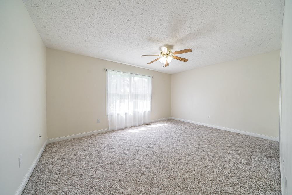 51 B Warsaw Road Dry Ridge, KY 41035 - Photo 17 of 39