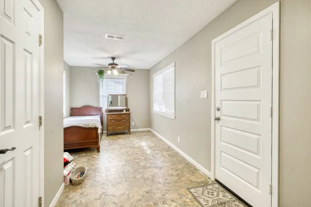 a view of utility room with washer and dryer