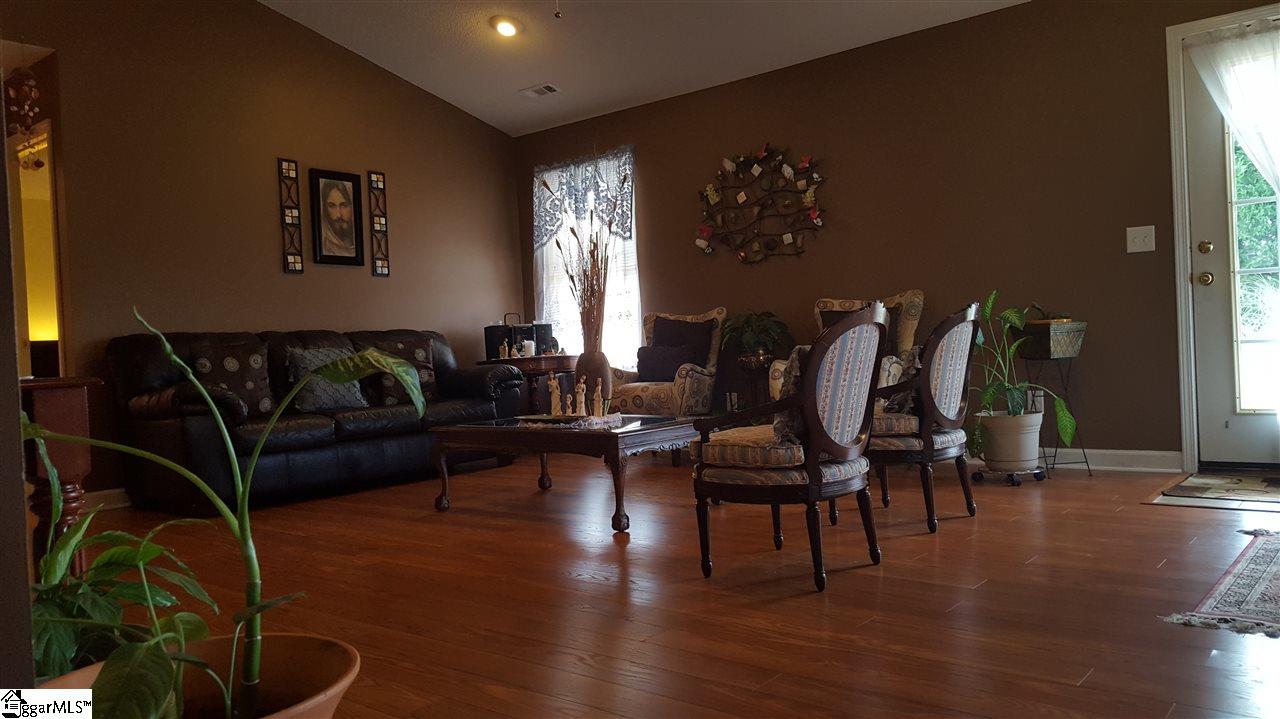 157 Perigon Court Greenville, SC 29607 - Photo 4 of 29 Gallery Image 4