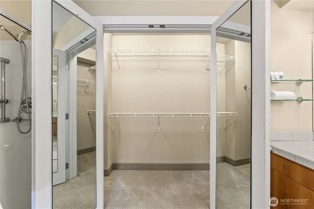 $489,000 | 22226 6th Avenue South, Unit 201, Des Moines, WA 98198