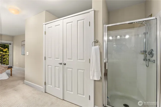 $489,000 | 22226 6th Avenue South, Unit 201, Des Moines, WA 98198