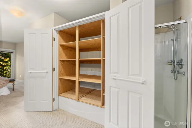 $489,000 | 22226 6th Avenue South, Unit 201, Des Moines, WA 98198