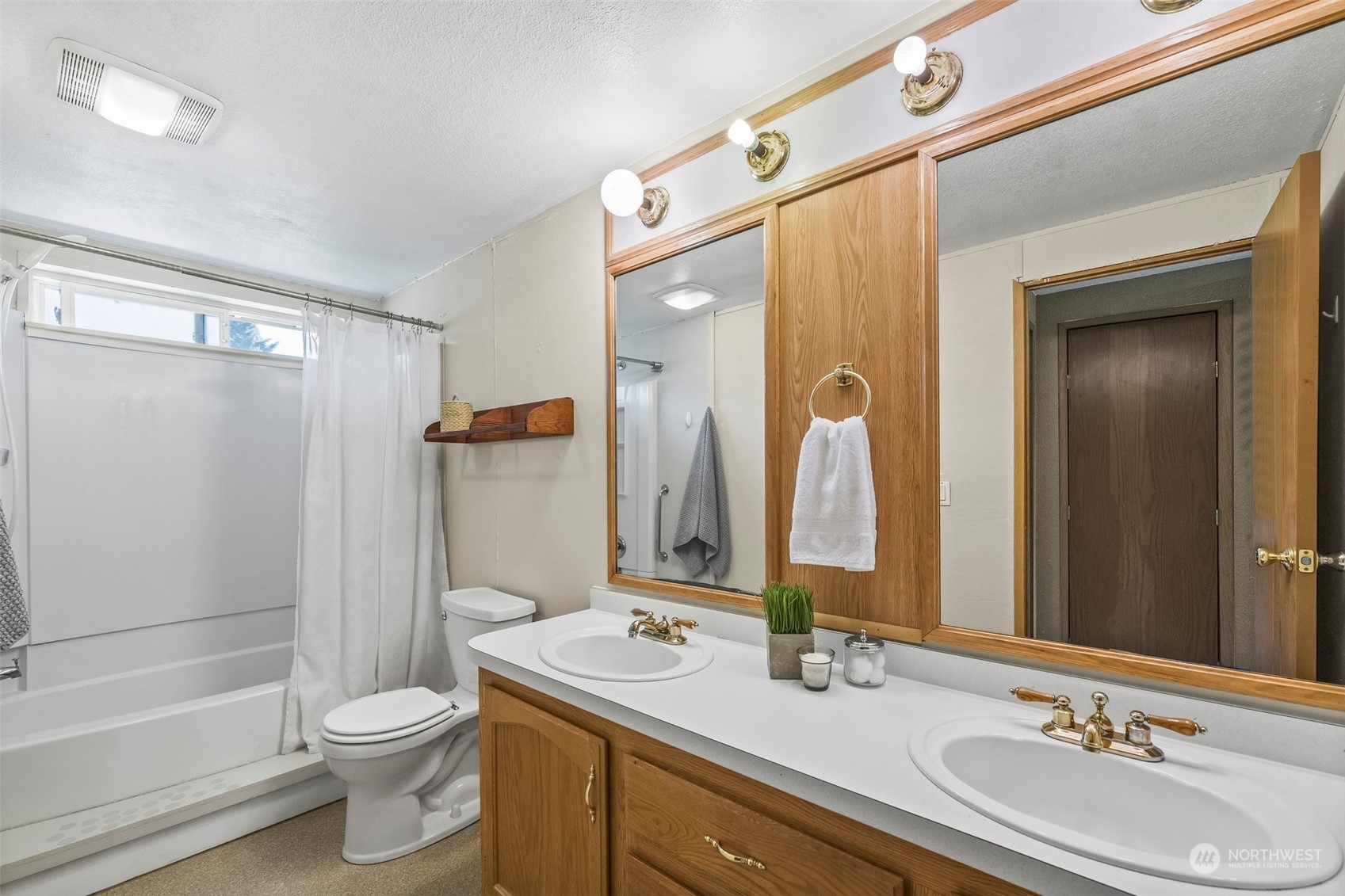 1317 Ivy Road Bremerton, WA 98310 - Photo 20 of 28 Gallery Image 20