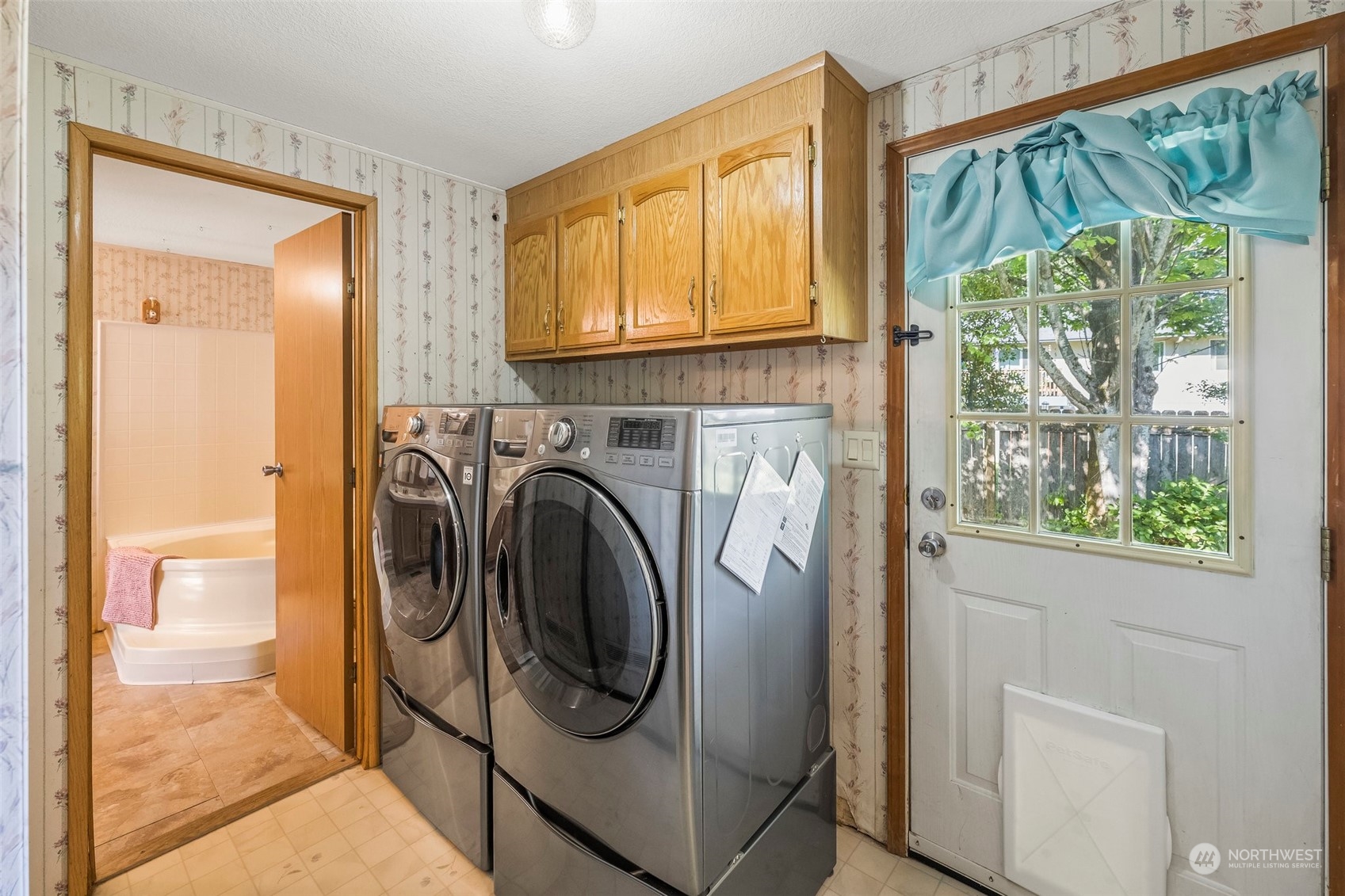 1317 Ivy Road Bremerton, WA 98310 - Photo 10 of 28 Gallery Image 10
