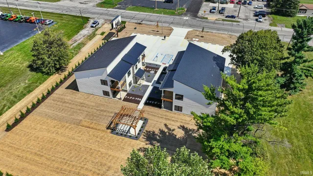 $1,500 | 1030 South Wayne Street, Angola, IN 46703