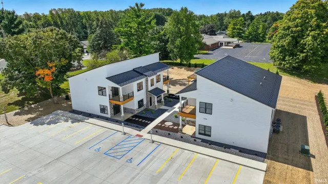 $1,500 | 1030 South Wayne Street, Angola, IN 46703