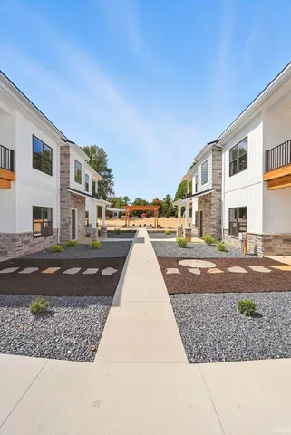 $1,500 | 1030 South Wayne Street, Angola, IN 46703