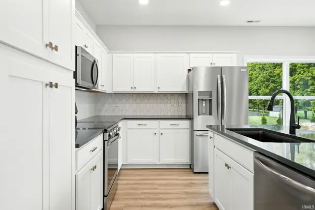 $1,500 | 1030 South Wayne Street, Angola, IN 46703