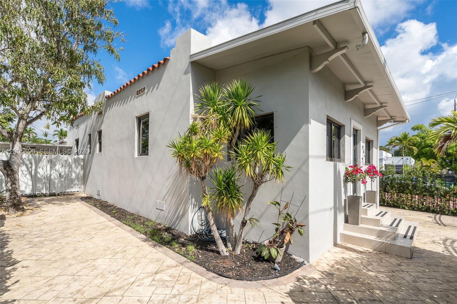 944 Southwest 10th Avenue Miami, FL 33130 - Photo 33 of 37