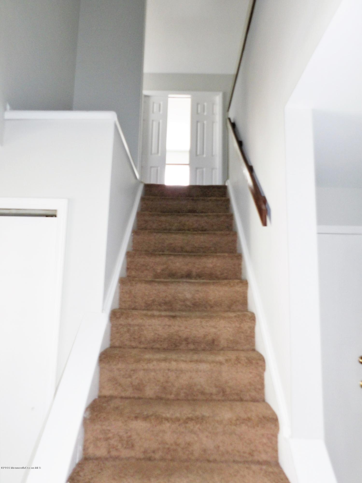 2325 Pineneedle Road Point Pleasant, NJ 08742 - Photo 12 of 23 100_0519