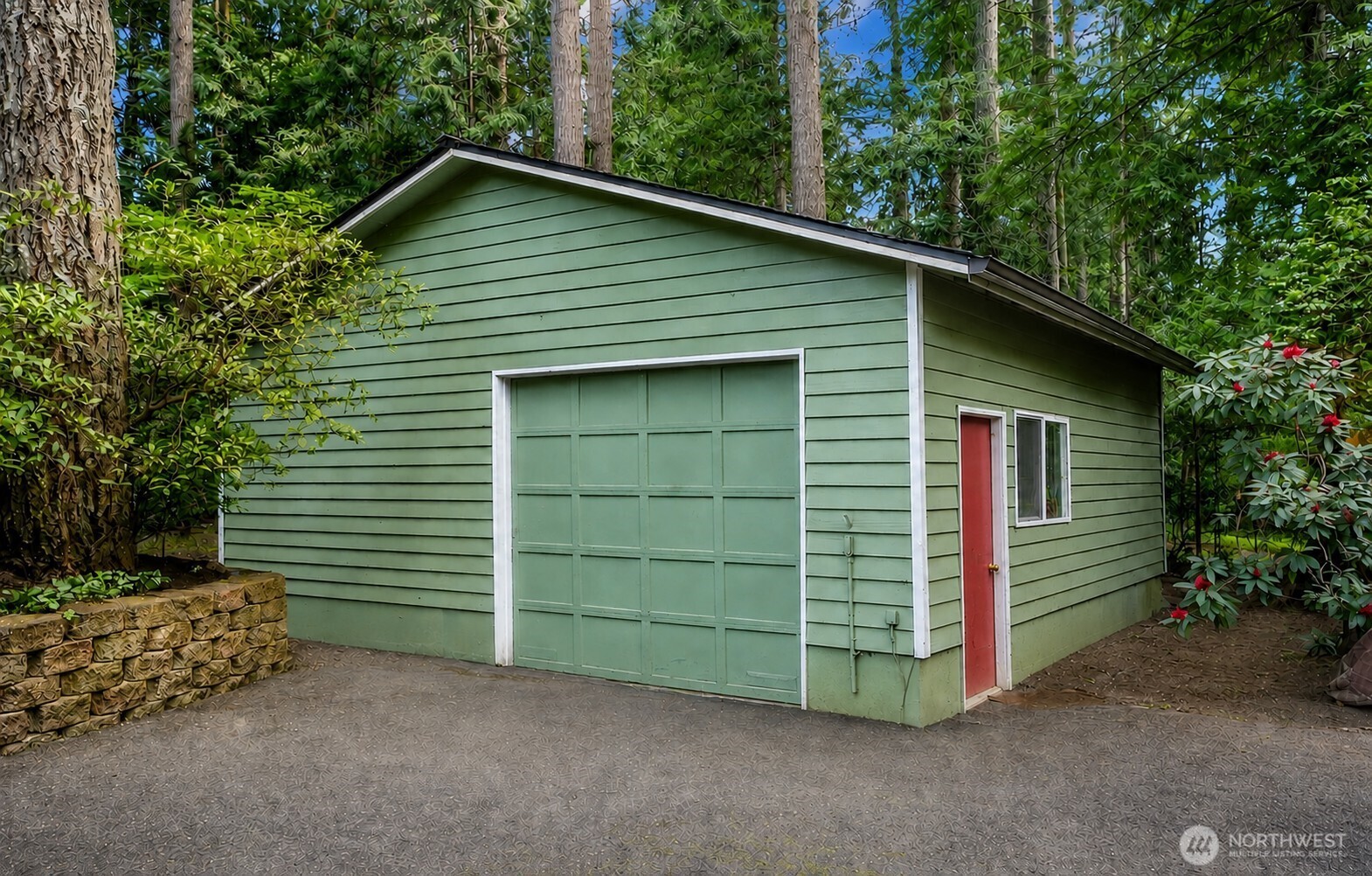 318 170th Place Southwest Bothell, WA 98012 - Photo 10 of 11 Gallery Image 10