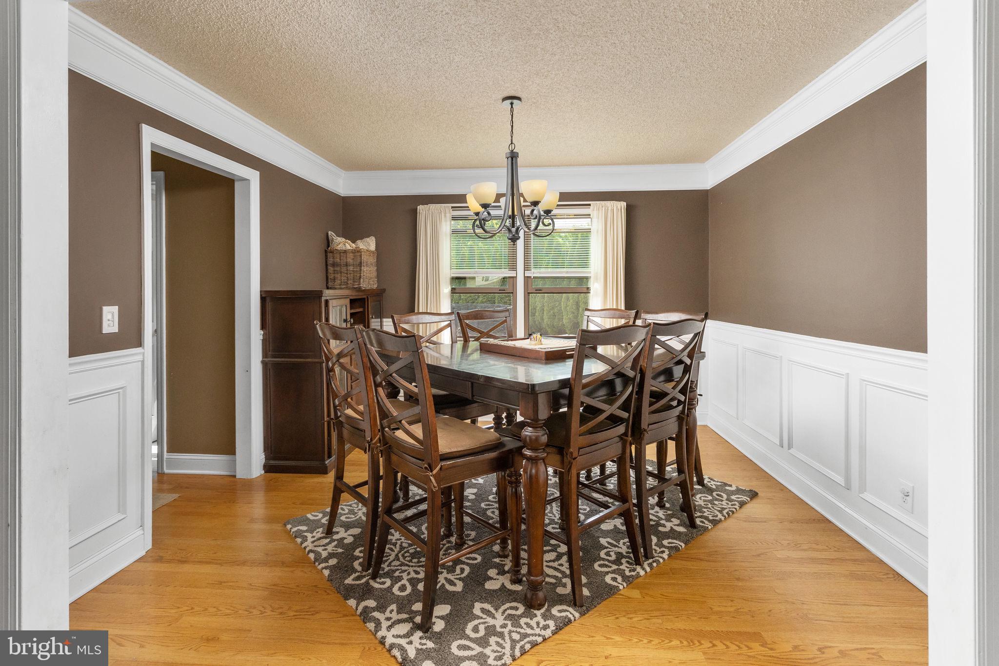 27 Marlon Pond Road Hamilton, NJ 08690 - Photo 8 of 34 Gallery Image 8