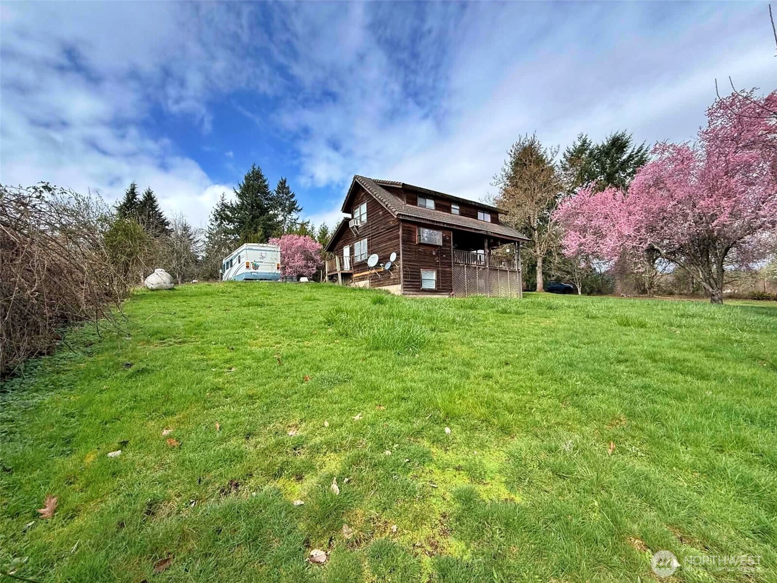 141 Filbert Road Silver Creek, WA 98585 - Photo 2 of 33