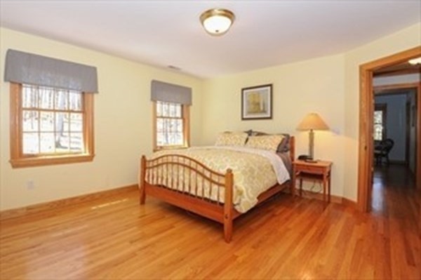 473 Bay Road Amherst, MA 01002 - Photo 12 of 38