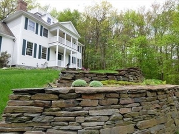 473 Bay Road Amherst, MA 01002 - Photo 2 of 38