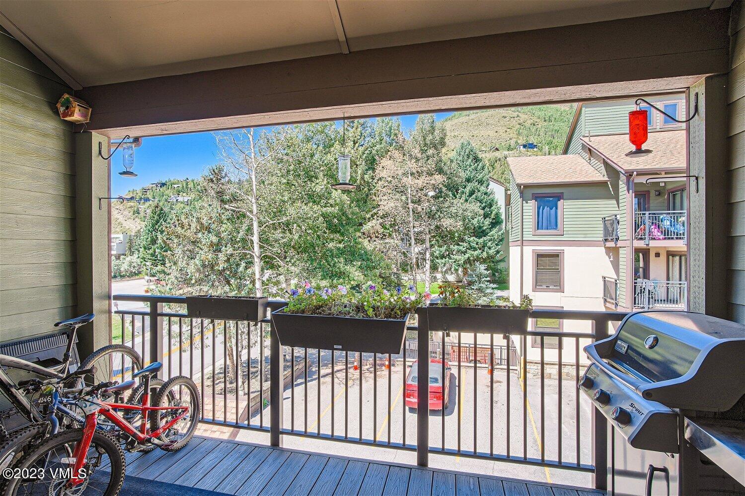 963 Lions Ridge Loop, Unit 503 Vail, CO 81657 - Photo 25 of 28 a view of a porch with furniture