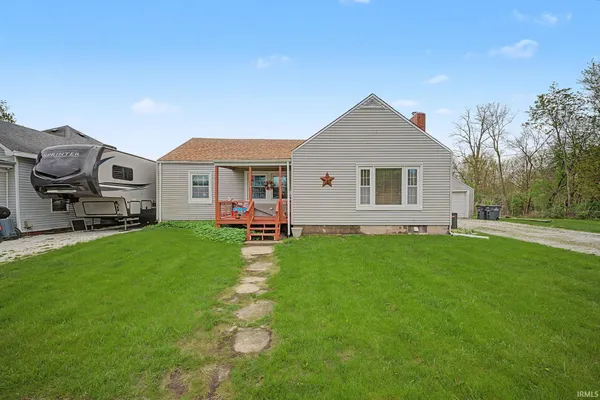 $149,900 | 107 West Carroll Street, Kentland, IN 47951