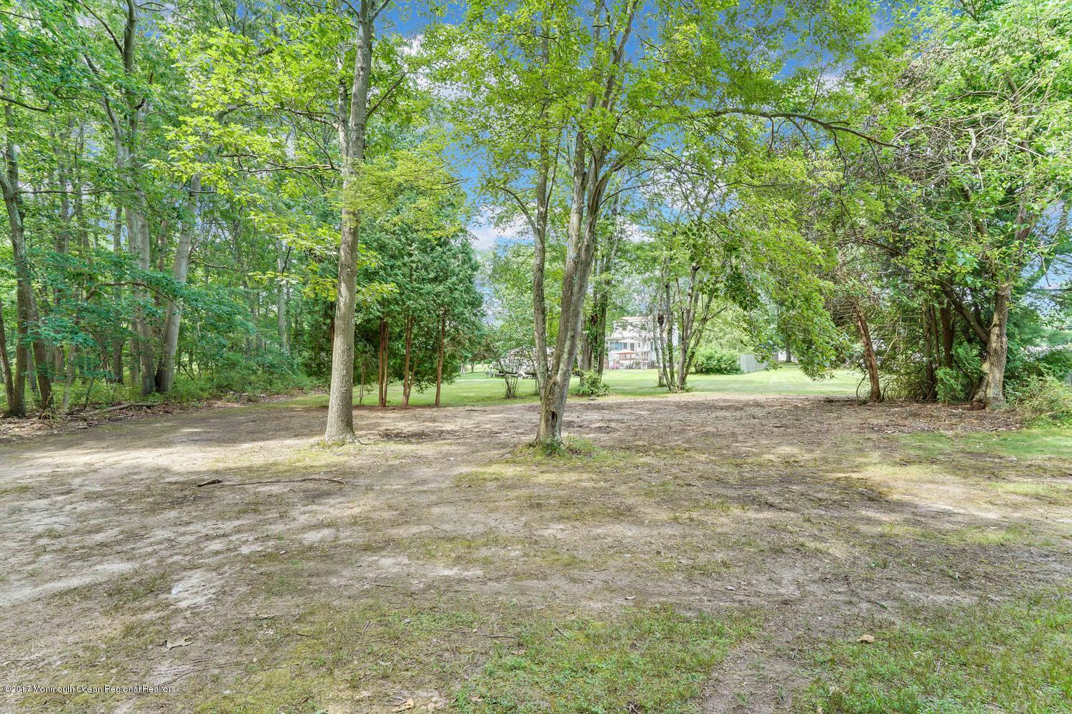 569 Burke Road Jackson, NJ 08527 - Photo 30 of 31 569 Burke Rd Jackson NJ 08527-large-035-