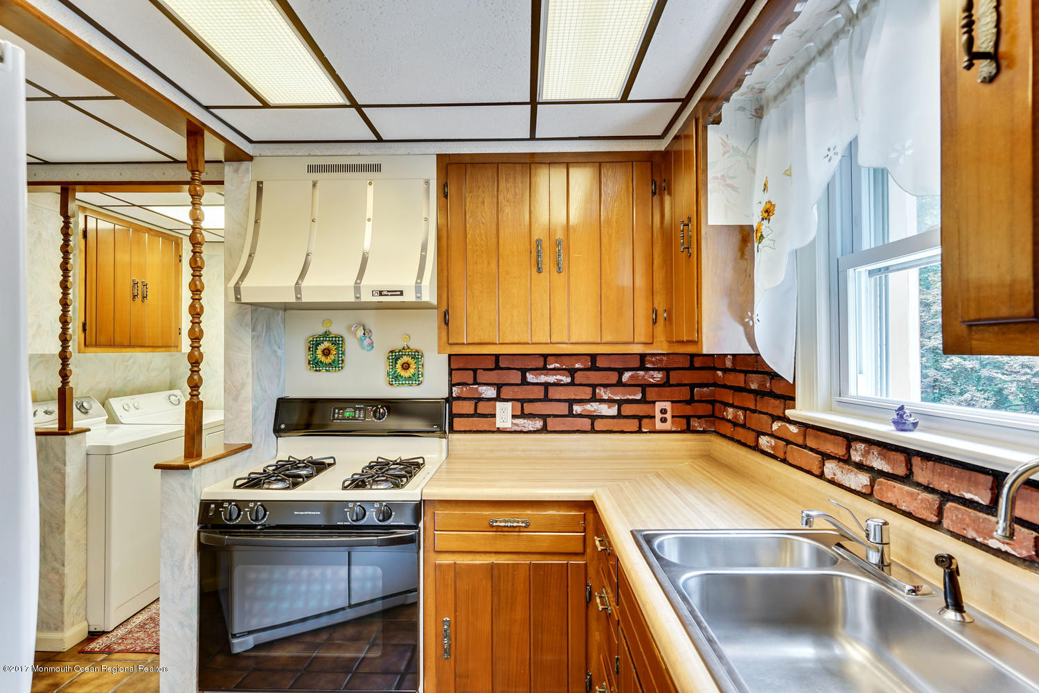 569 Burke Road Jackson, NJ 08527 - Photo 4 of 31 569 Burke Rd Jackson NJ 08527-large-018-