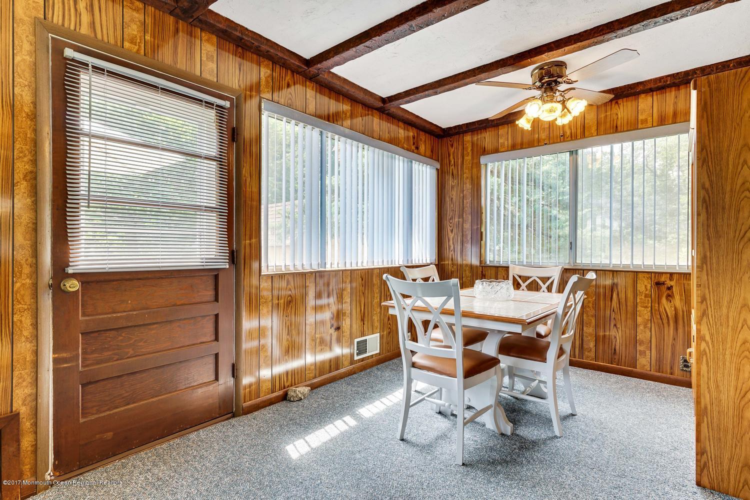 569 Burke Road Jackson, NJ 08527 - Photo 5 of 31 569 Burke Rd Jackson NJ 08527-large-028-