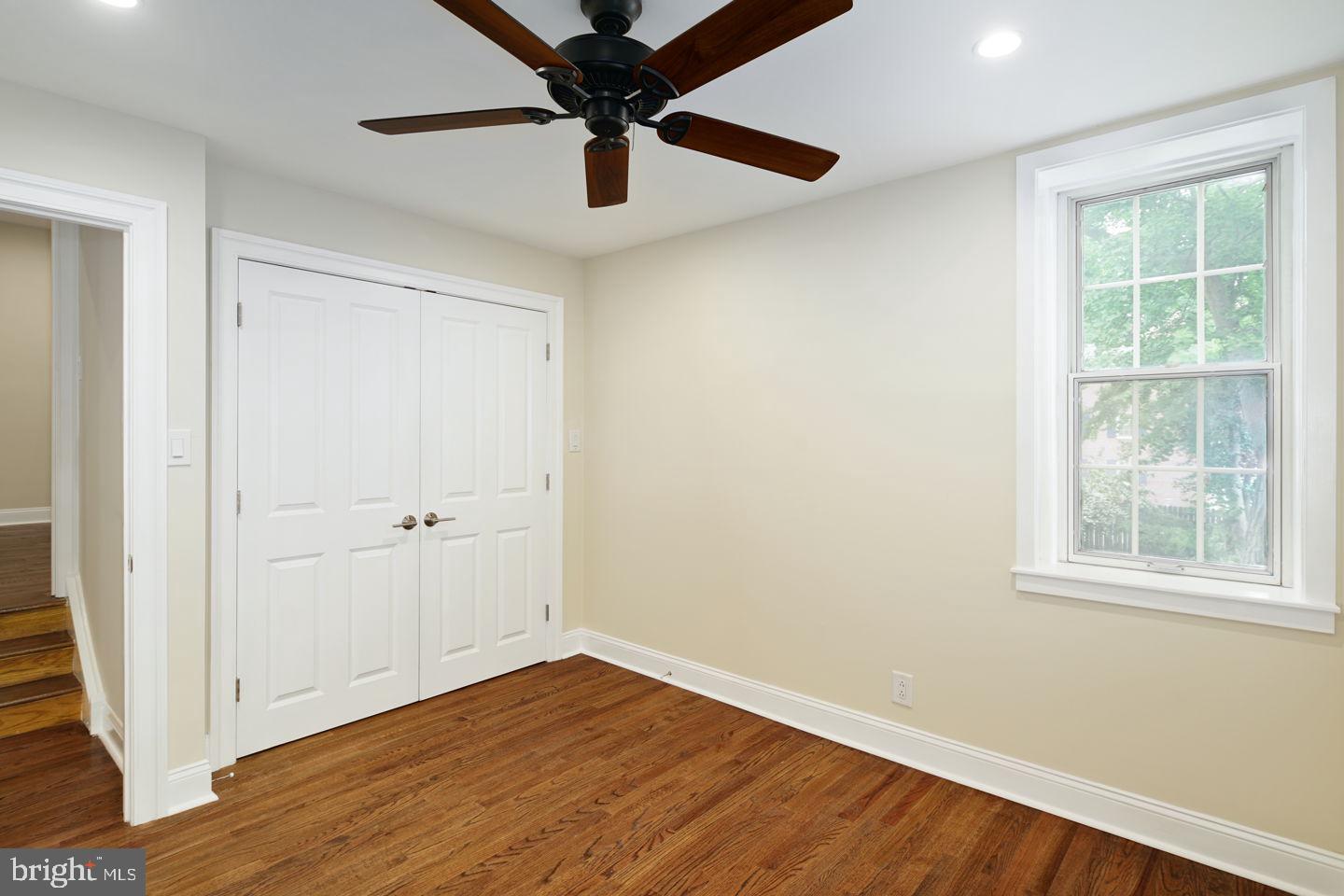 538 Spruce Street Philadelphia, PA 19106 - Photo 37 of 50 Second Bedroom