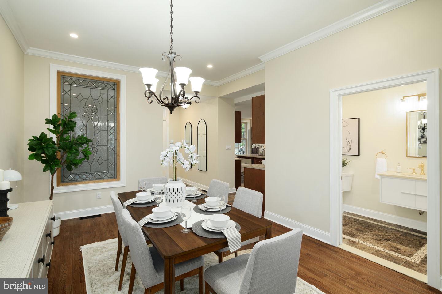 538 Spruce Street Philadelphia, PA 19106 - Photo 7 of 50 Dining Area off Kitchen