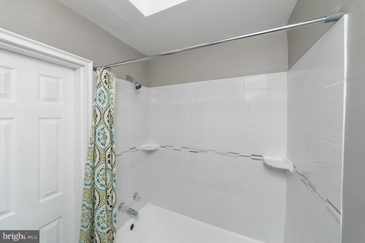 1019 Stamford Road Baltimore, MD 21229 - Photo 15 of 26 Bath