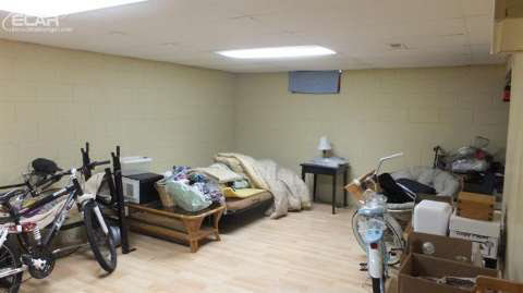 1238 Wreckenridge Road Flint, MI 48532 - Photo 23 of 36 20442590-22.JPG