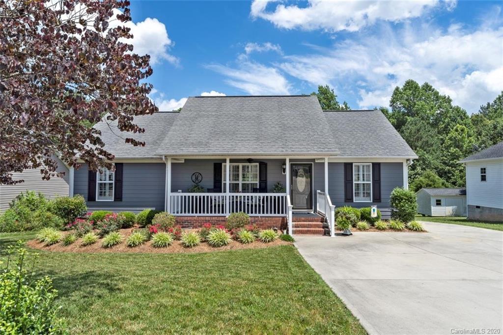 644 Red Hawk Way Clover, SC 29710 - Photo 1 of 40 Gallery Image 1