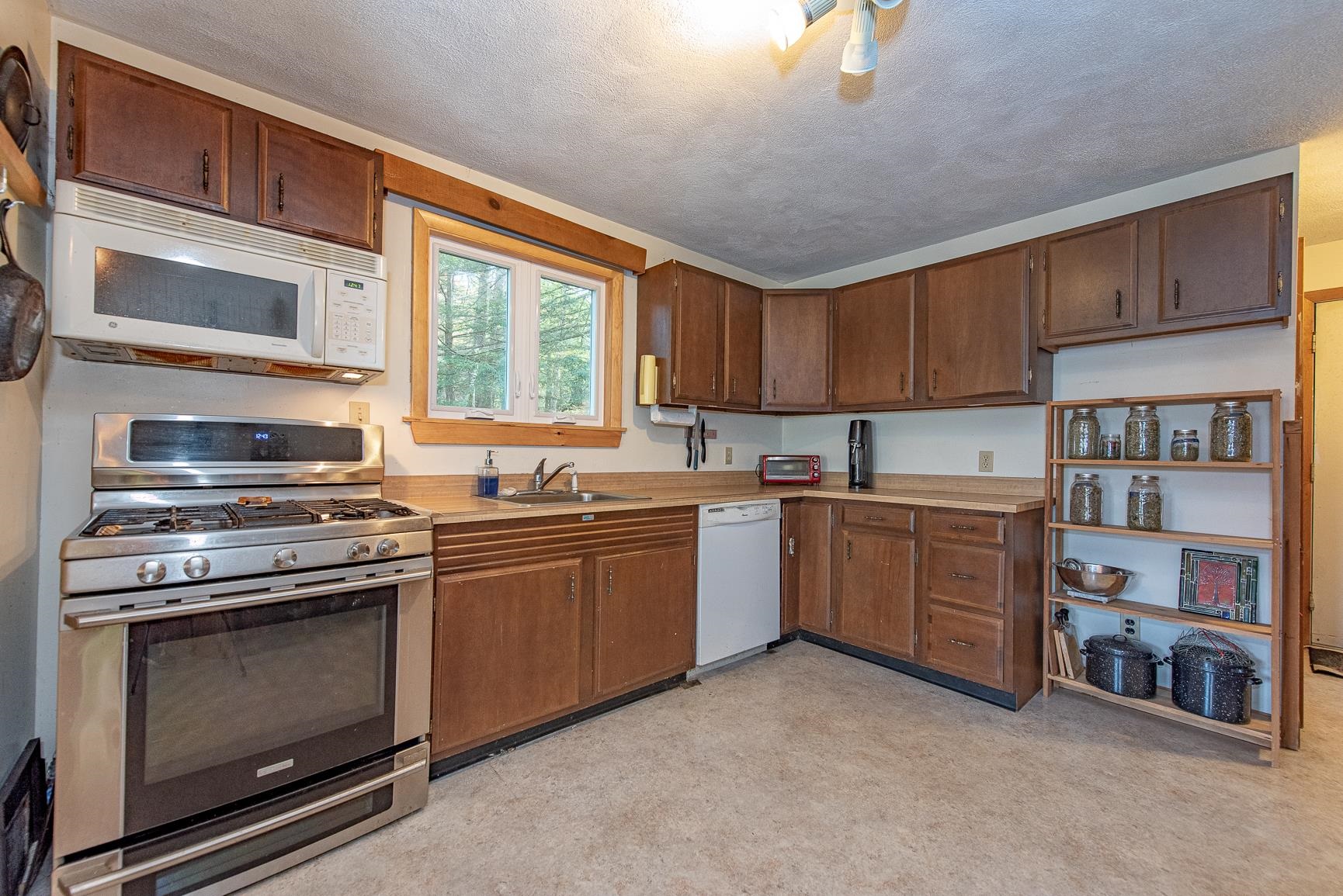 14 Ryan Circle Campton, NH 03223 - Photo 17 of 39