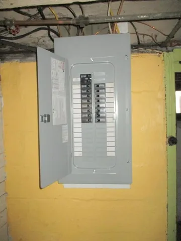 a view of empty room with windows