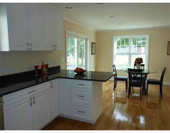 3 Oakley Road, Unit 3 Watertown, MA 02472 - Photo 5 of 14