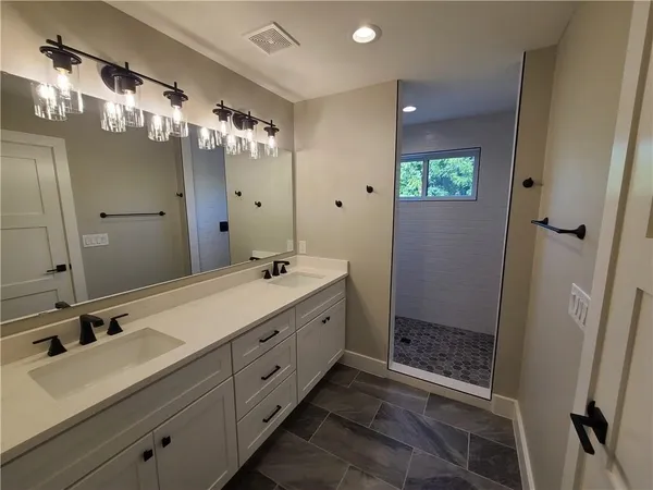 $4,350 | 907 East 44th Street, Unit B, Austin, TX 78751