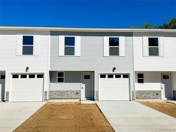 $1,495 | 107 Oakwood Street, Holly, MI 48442