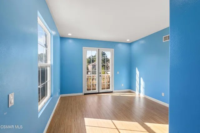 a view of livingroom with hardwood floor