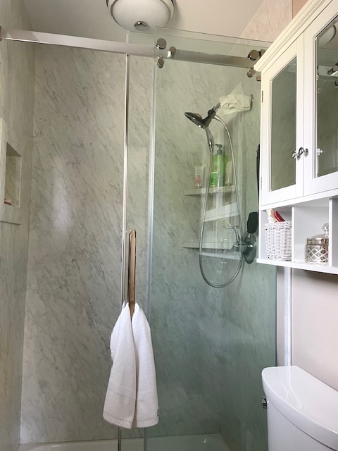 6118 Meyer Road Marengo, IL 60152 - Photo 14 of 42 a bathroom with a shower