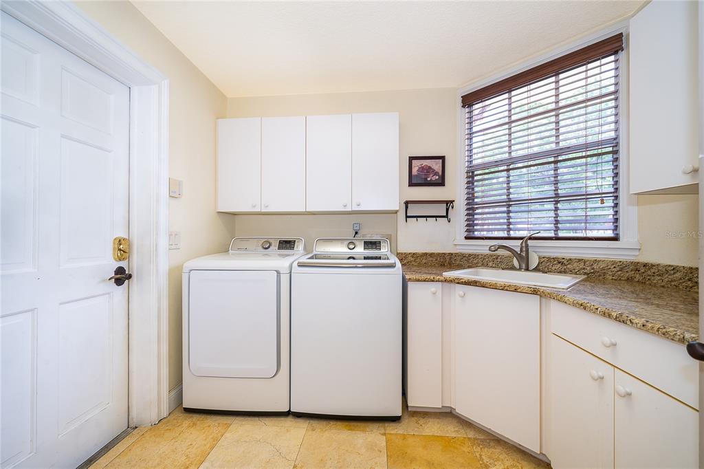 2313 Roat Drive Orlando, FL 32835 - Photo 34 of 49 Gallery Image 34