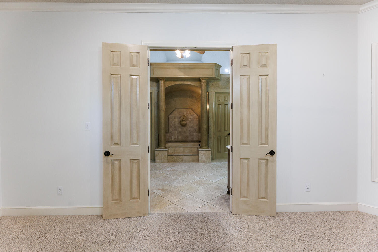 9809 Topeka Avenue Lubbock, TX 79424 - Photo 51 of 87 Primary Room