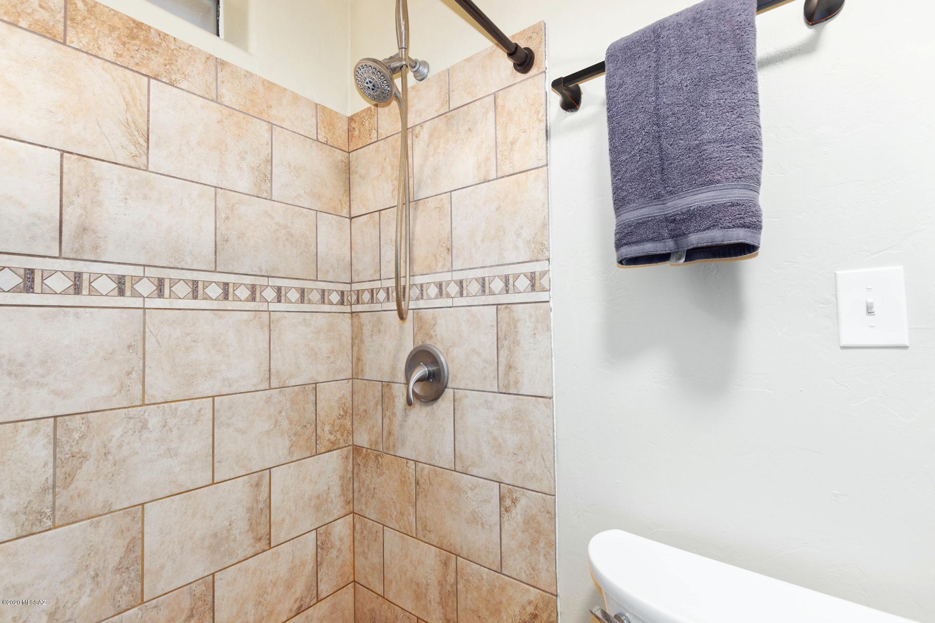 6801 South Craycroft Road Tucson, AZ 85756 - Photo 17 of 25