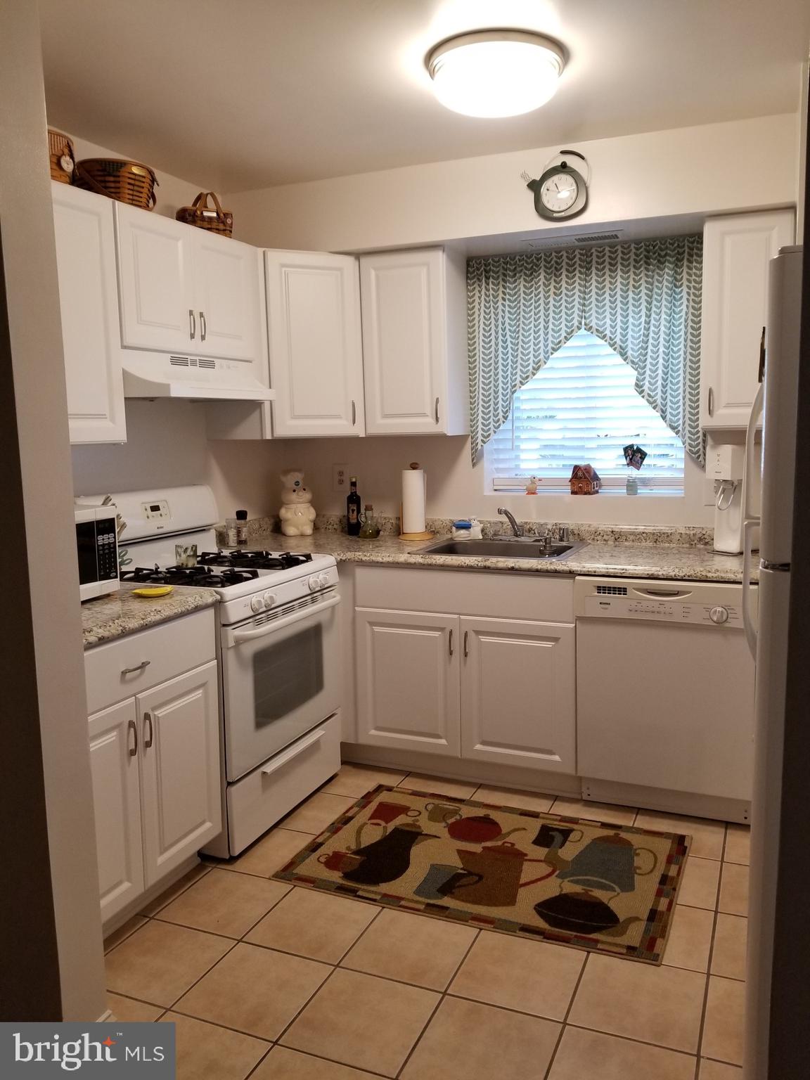 12001 Tarragon Road, Unit D Reisterstown, MD 21136 - Photo 4 of 16 Updated Kitchen