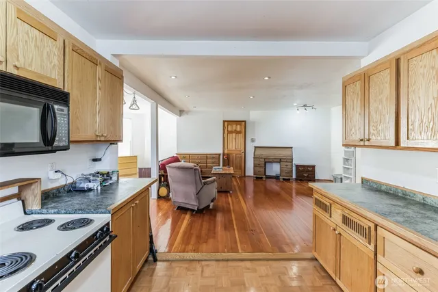 $599,999 | 253 Clark Street, Blaine, WA 98230