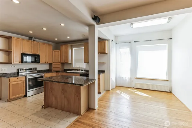 $599,999 | 253 Clark Street, Blaine, WA 98230