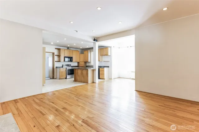 $599,999 | 253 Clark Street, Blaine, WA 98230