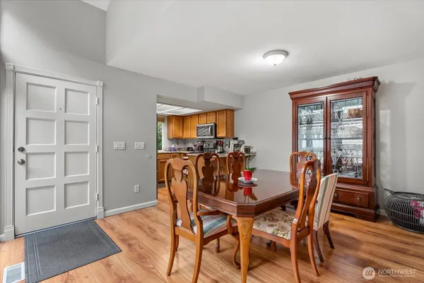 $425,000 | 25412 213th Place Southeast, Unit 21, Maple Valley, WA 98038