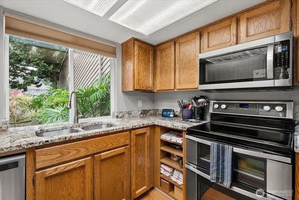 $425,000 | 25412 213th Place Southeast, Unit 21, Maple Valley, WA 98038