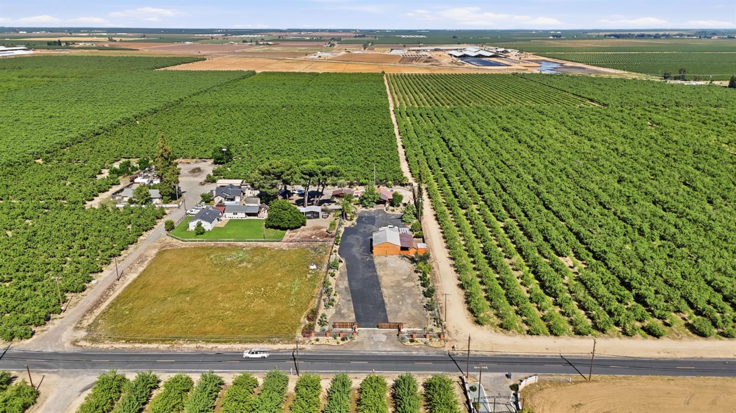 5200 North Gratton Road Denair, CA 95316 - Photo 32 of 40