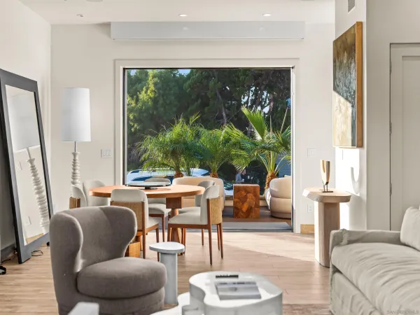 $1,184,000 | 8477 El Paseo Grande, Unit 4, La Jolla, CA 92037