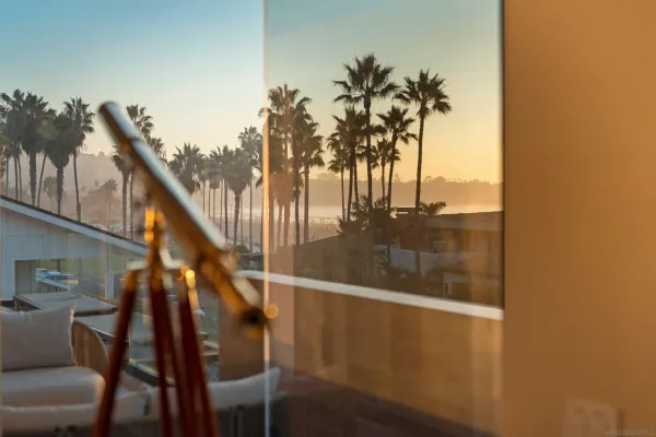 $1,184,000 | 8477 El Paseo Grande, Unit 4, La Jolla, CA 92037