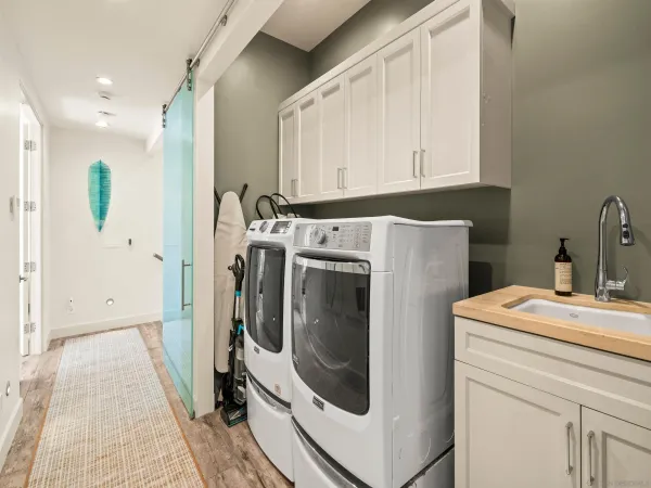 $1,184,000 | 8477 El Paseo Grande, Unit 4, La Jolla, CA 92037
