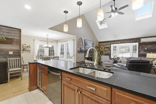 $529,000 | 72 Freedom Lane, Unit A, Laconia, NH 03246